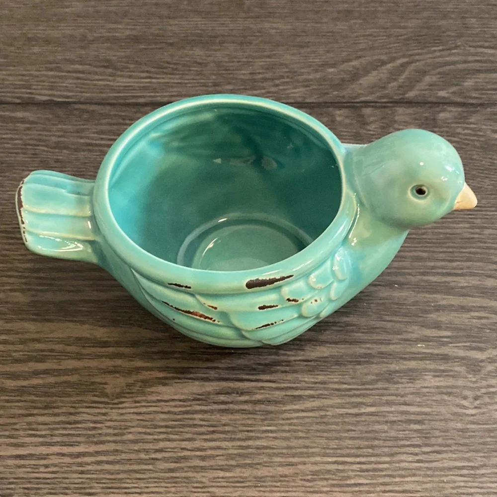 Seafoam green ceramic bird container. 4” diameter across opening. Cute! - Picture 2 of 11